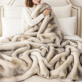 Faux Fur Throw Blanket – Cream – Cozy – 50x60 in 1