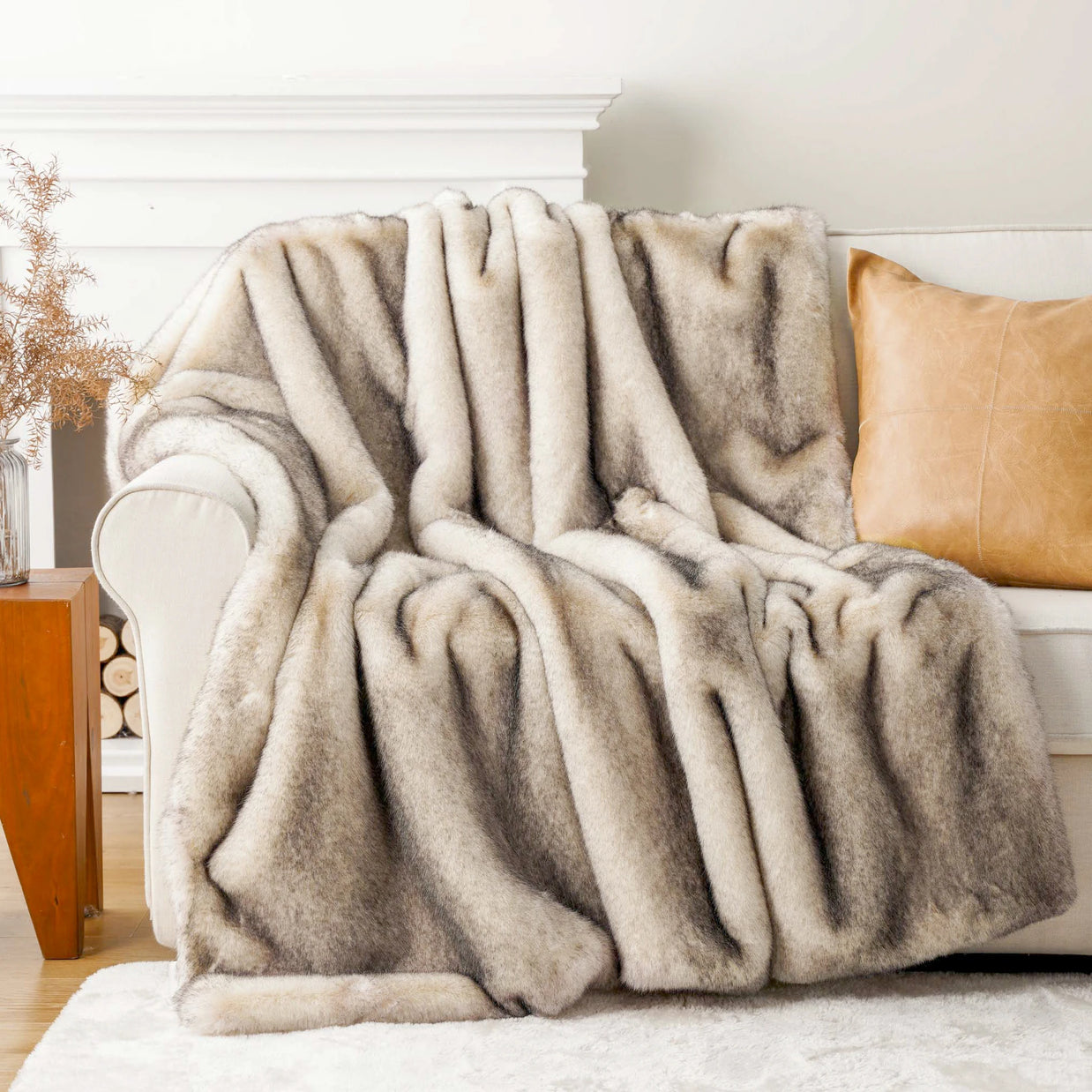 Faux Fur Throw Blanket – Cream – Cozy – 50x60 in 2